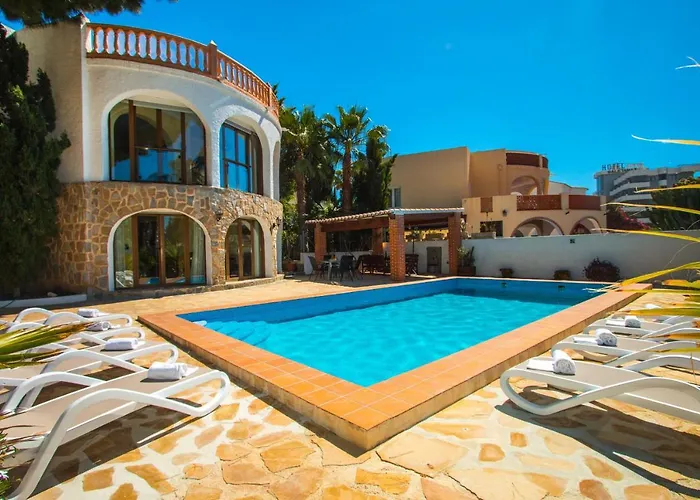 Cintya - Plusholidays Вилла *