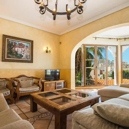 Cintya - Plusholidays Вілла