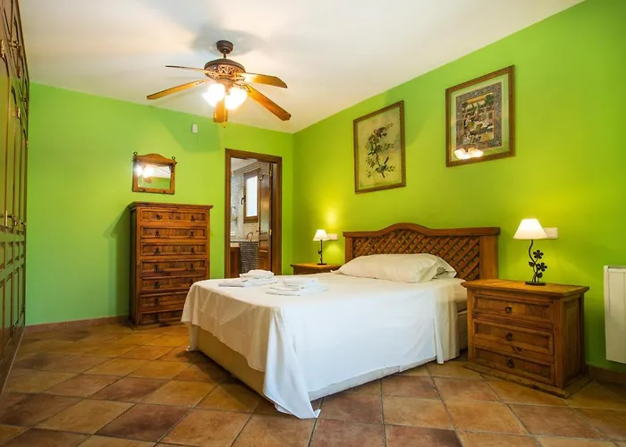 Cintya - Plusholidays *